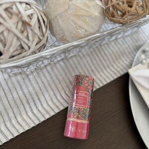 iYura Yauvari Youth Spring Face Oil Ayruvedic 0.17 fl oz 5ml Skincare Exp 06/26